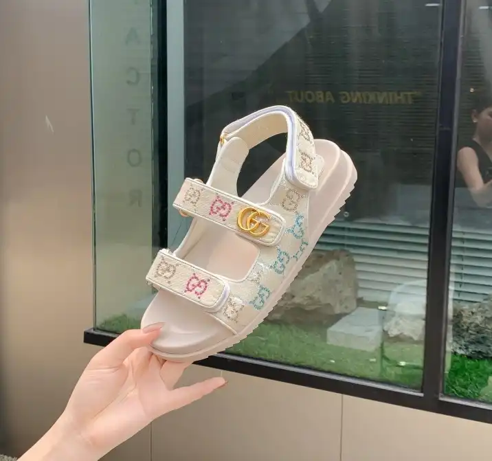 hype Gucci Sandals