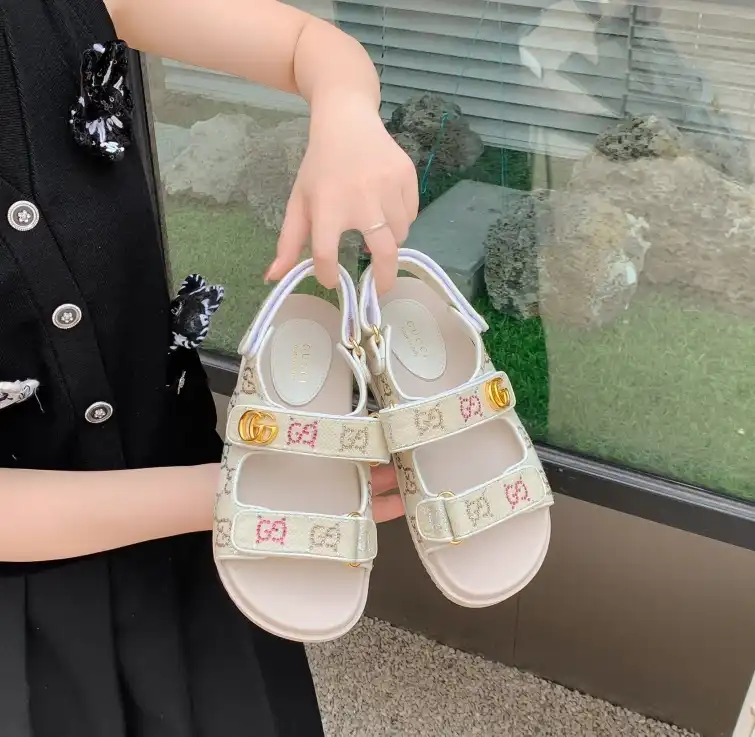 hype Gucci Sandals