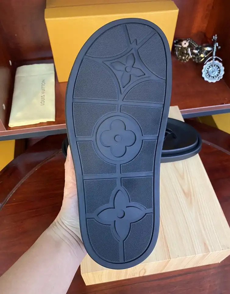 hype LV Slippers