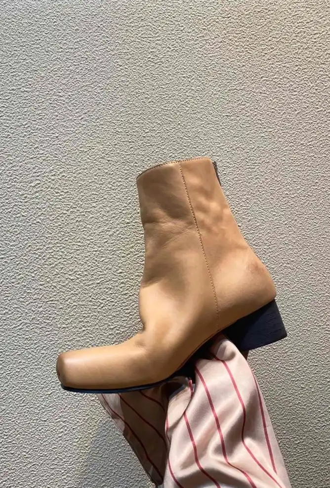 hype Hermes Boots