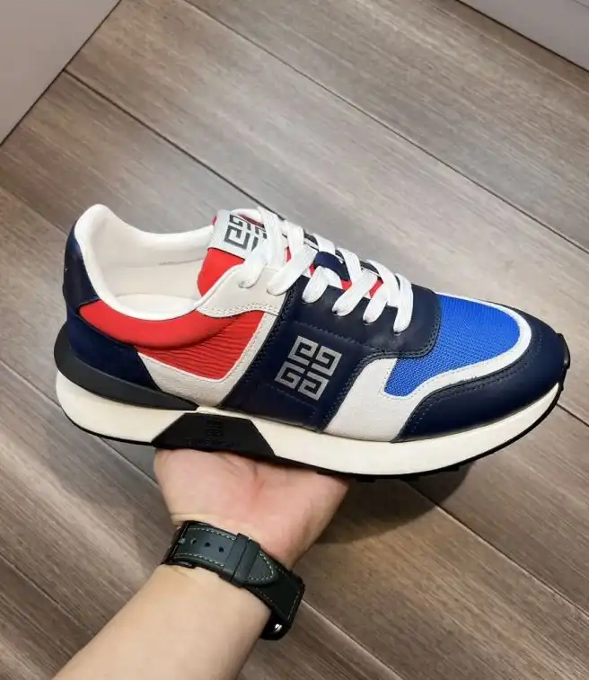 hype Givenchy Sneakers