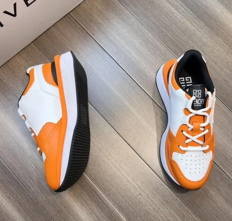 hype Givenchy Sneakers