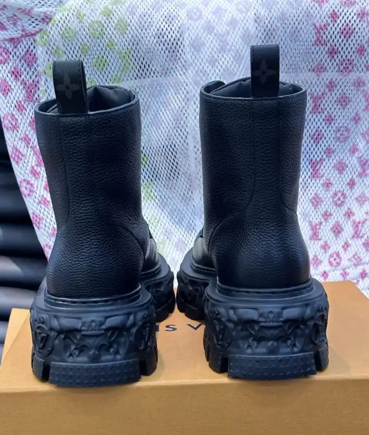 hype LV Boots