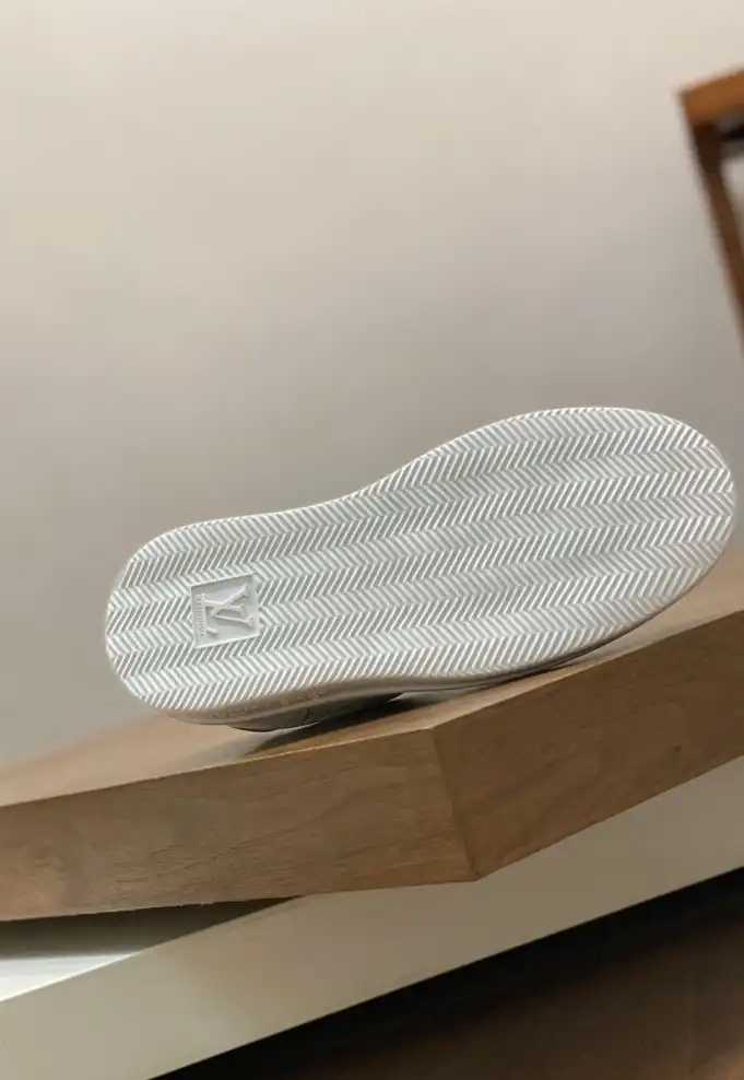 hype LV Sneakers