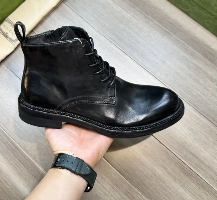 hype Gucci Boots