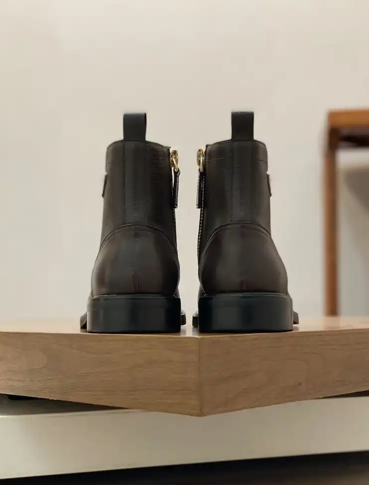 hype Prada Boots