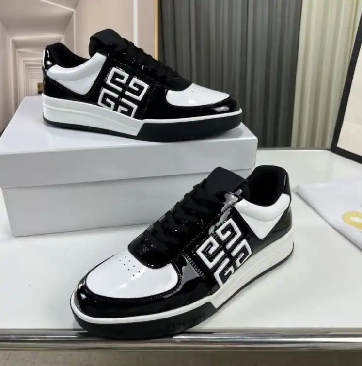 hype Givenchy Sneakers