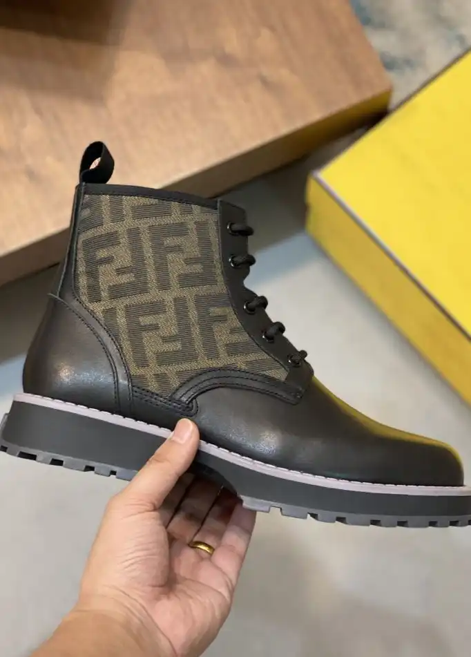 hype Fendi Boots