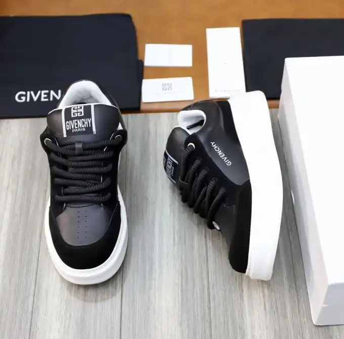 hype Givenchy Sneakers