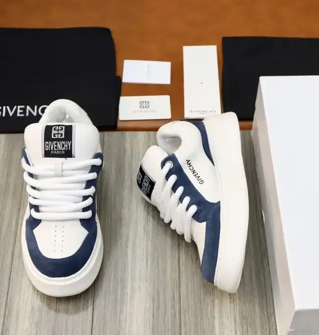 hype Givenchy Sneakers