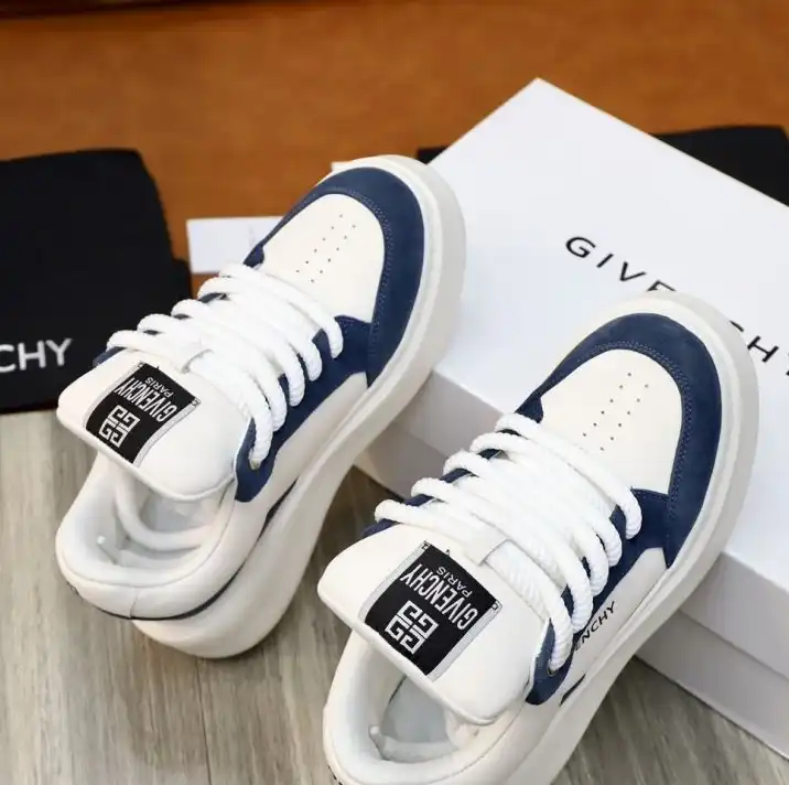 hype Givenchy Sneakers