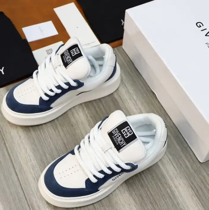 hype Givenchy Sneakers