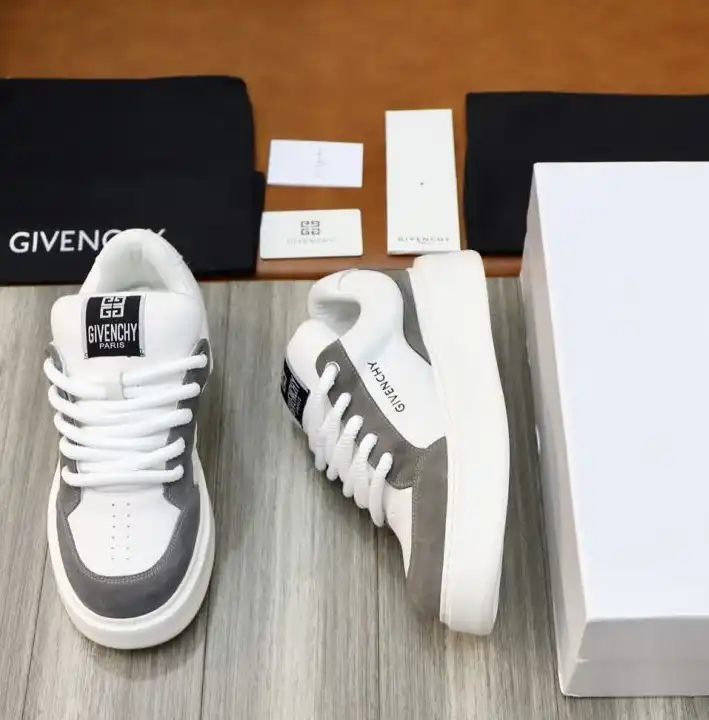 hype Givenchy Sneakers