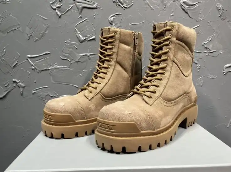 hype Balenciaga Boots