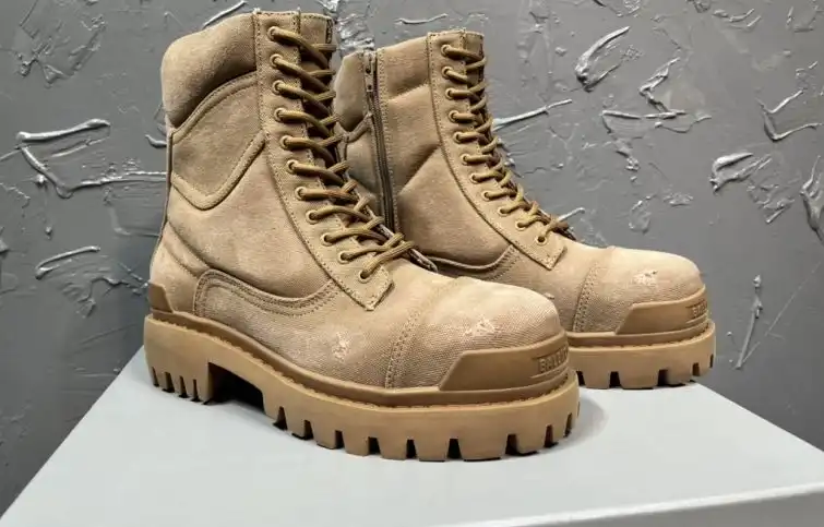 hype Balenciaga Boots