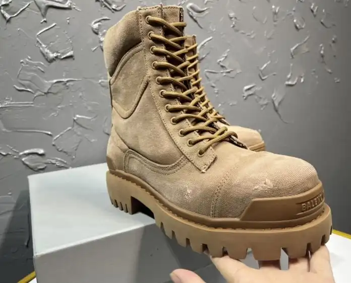 hype Balenciaga Boots