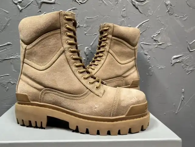 hype Balenciaga Boots