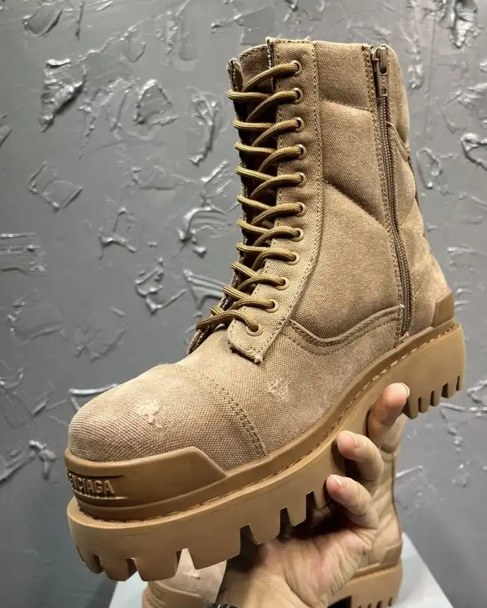 hype Balenciaga Boots