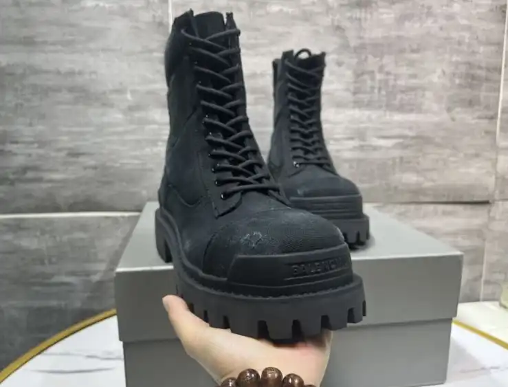 hype Balenciaga Boots