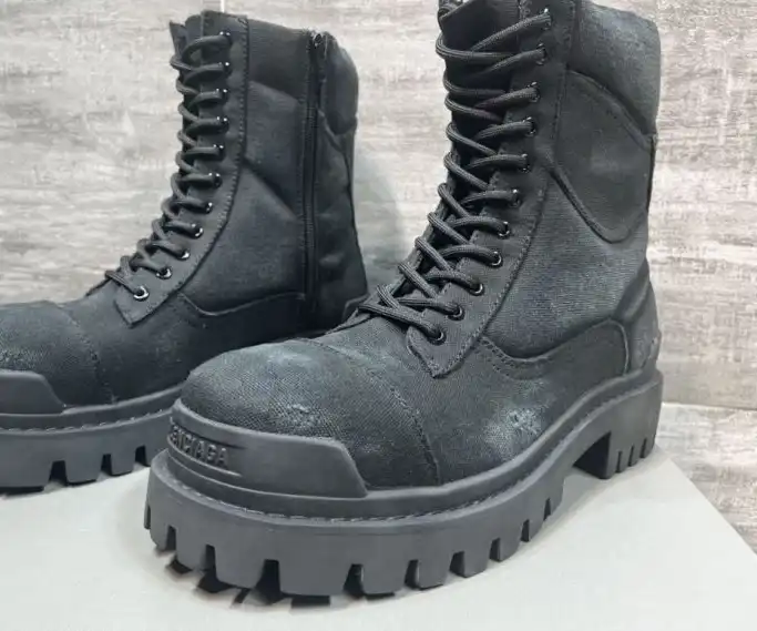 hype Balenciaga Boots