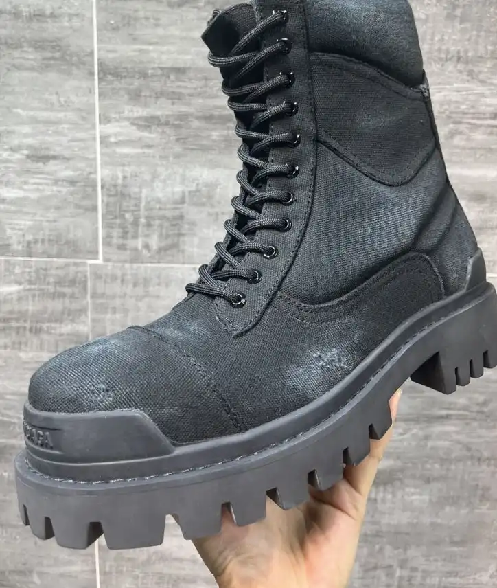 hype Balenciaga Boots