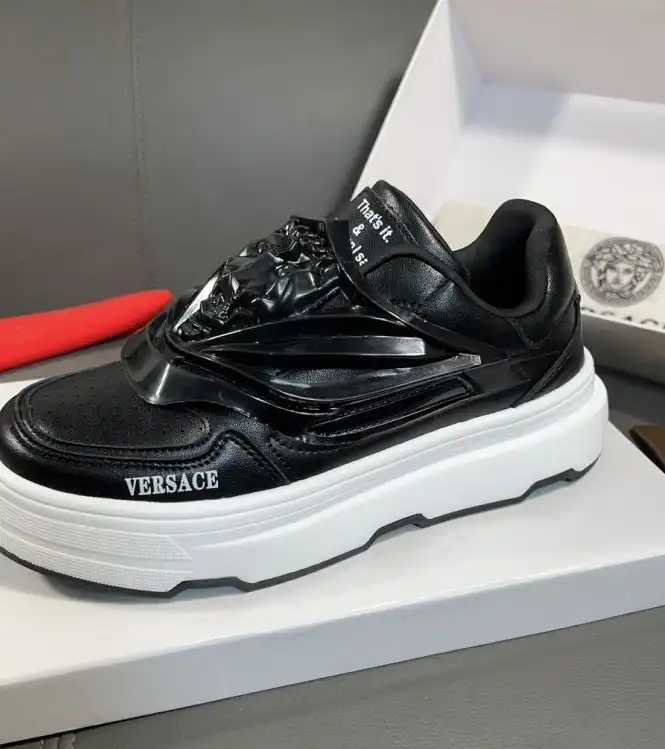 hype Givenchy Sneakers