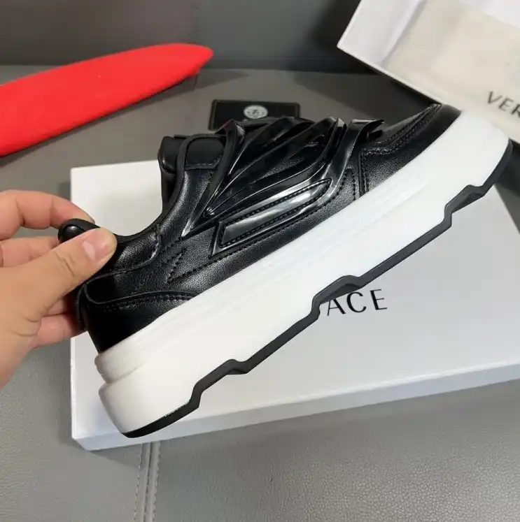 hype Givenchy Sneakers