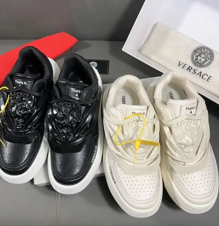 hype Givenchy Sneakers