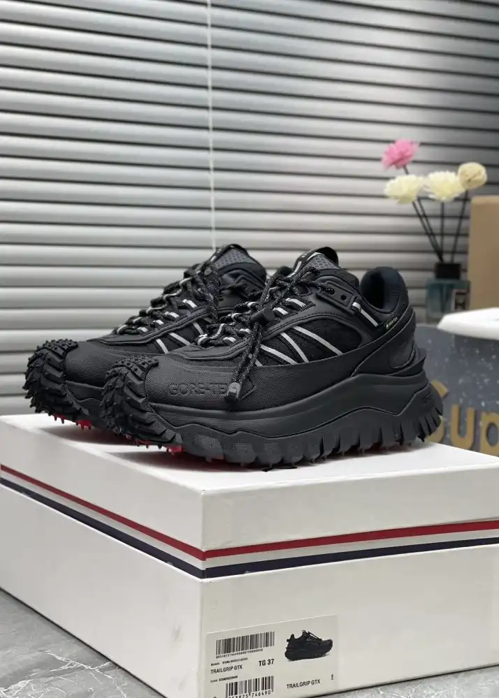 hype Moncler Sneakers