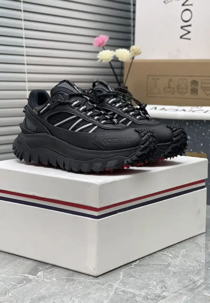 hype Moncler Sneakers