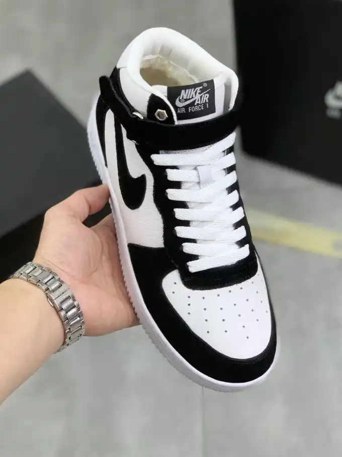 hype Nike Sneakers