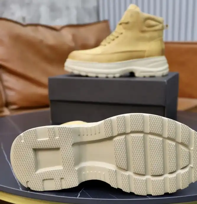 hype UGG Sneakers