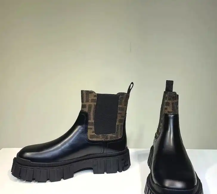 hype Fendi Boots