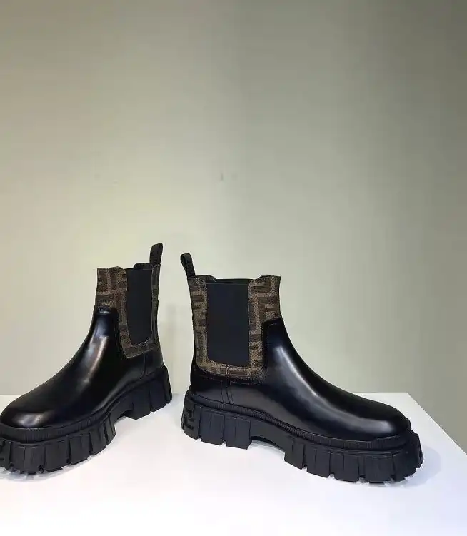 hype Fendi Boots