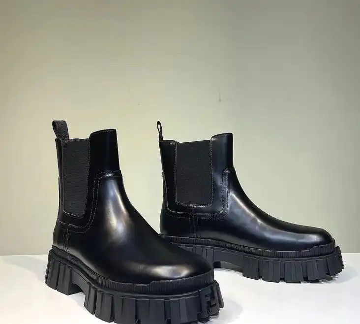 hype Fendi Boots