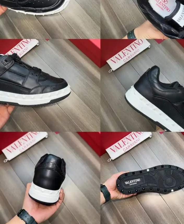 hype Valentino Sneakers