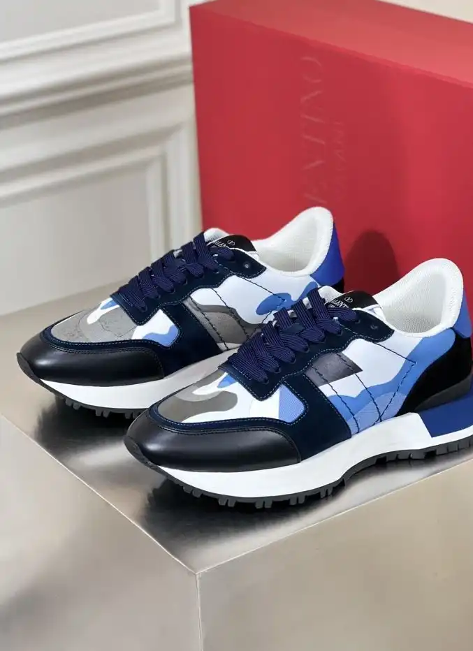 hype Valentino Sneakers