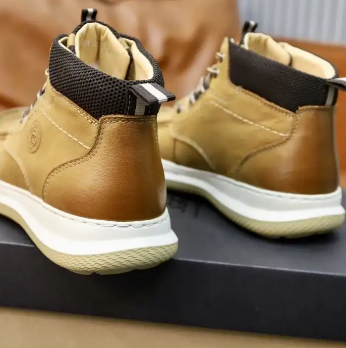 hype UGG Sneakers