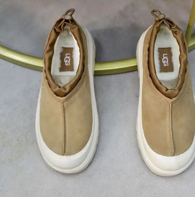 hype UGG Sneakers