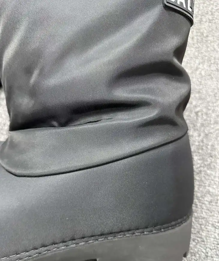 hype Balenciaga Boots