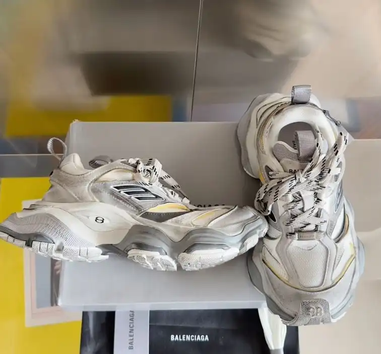 hype Balenciaga Sneakers