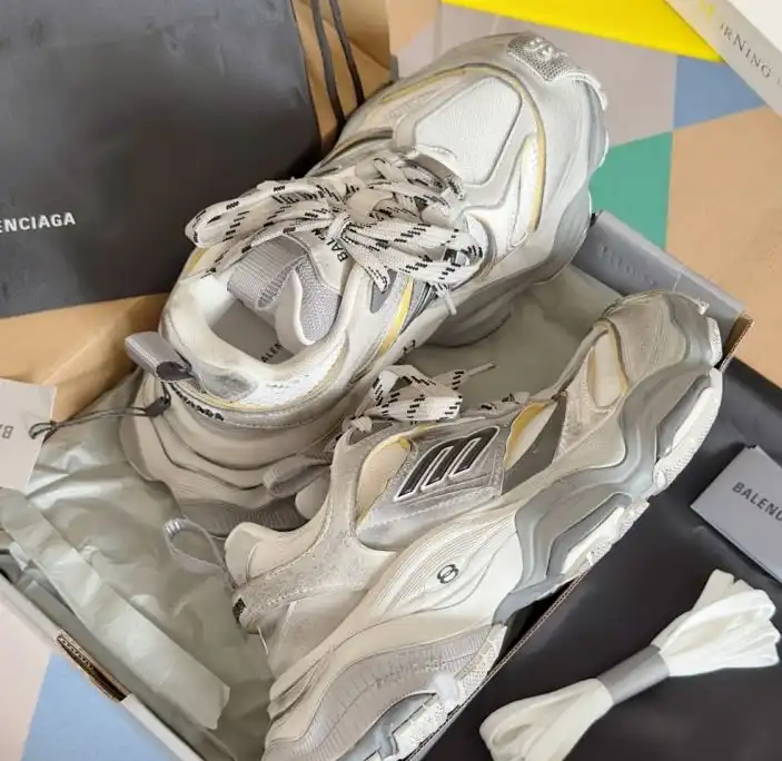 hype Balenciaga Sneakers