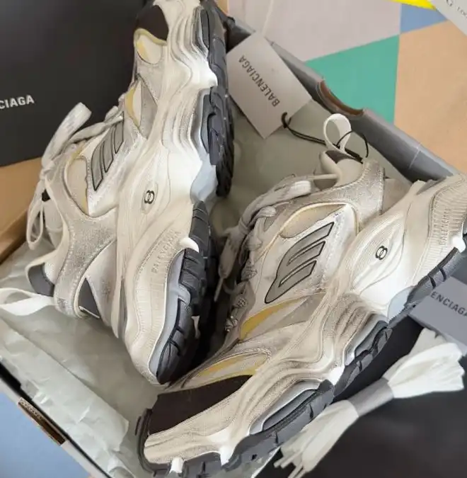 hype Balenciaga Sneakers