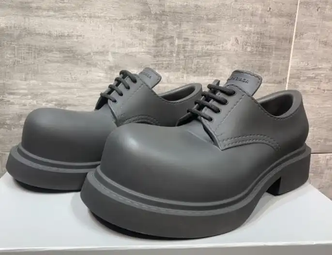 hype Balenciaga Leather Shoes