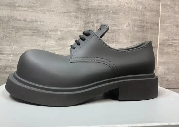 hype Balenciaga Leather Shoes