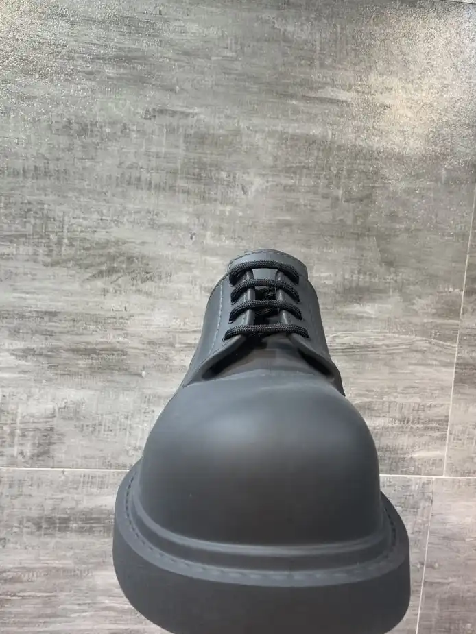 hype Balenciaga Leather Shoes