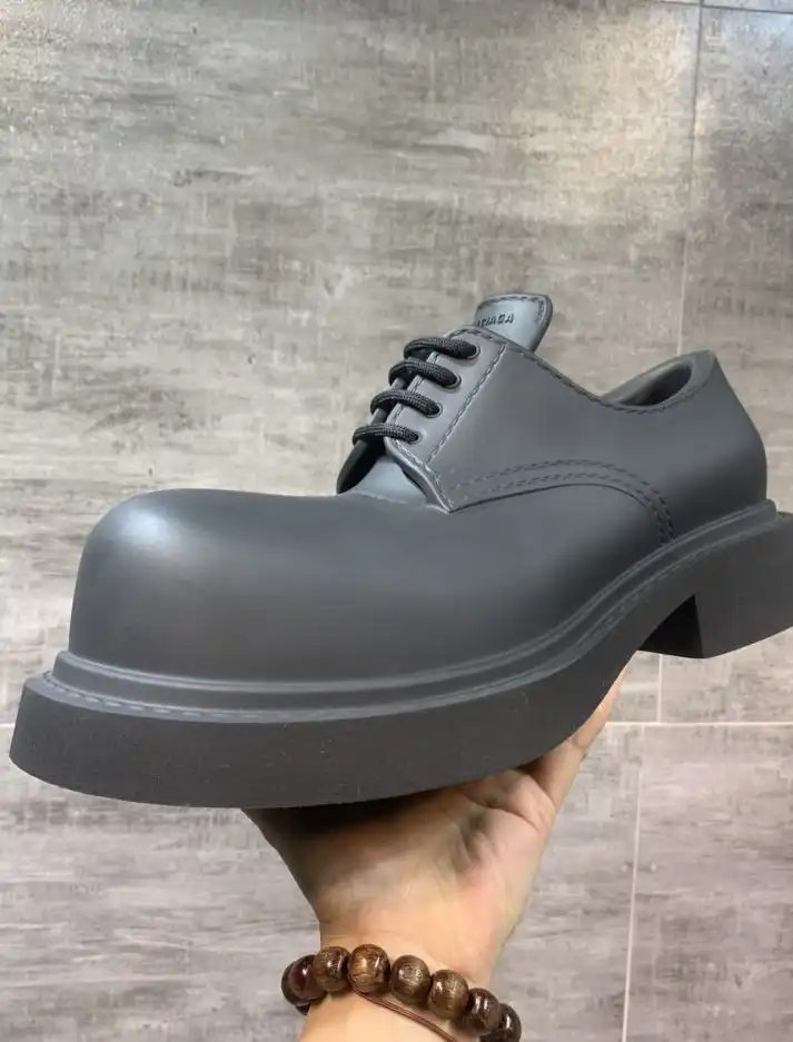 hype Balenciaga Leather Shoes