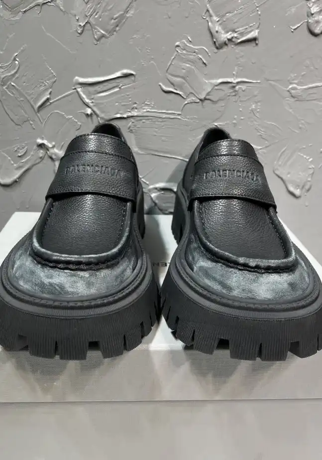 hype Balenciaga Leather Shoes