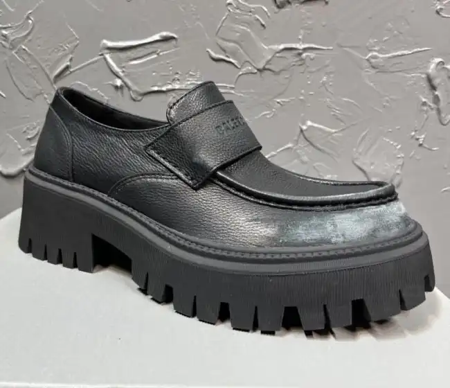 hype Balenciaga Leather Shoes