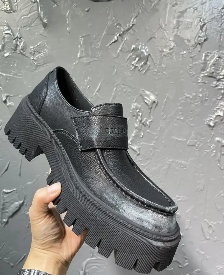 hype Balenciaga Leather Shoes